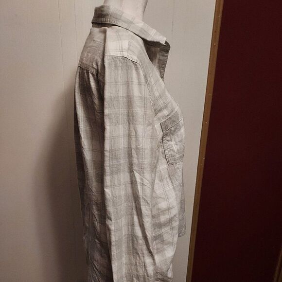 Old Navy  size M VGC arm pit to pit 18 shoulder down is 24 1/2 - Picture 4 of 6